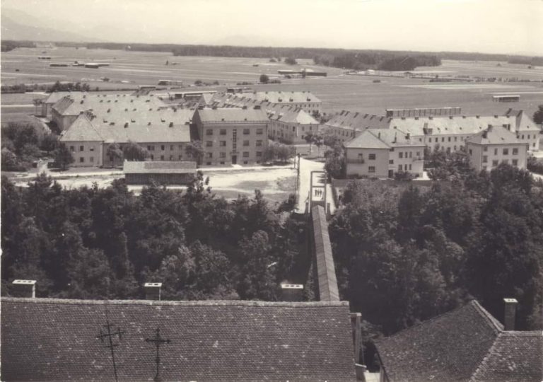 Aerokub Kranj cca. 1950, pogled z kranjskega zvonika